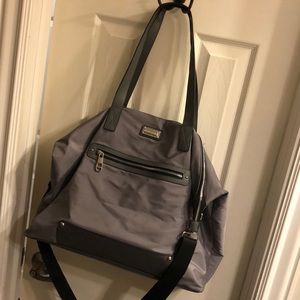 Tote/duffle bag. Grey. Madden Girl